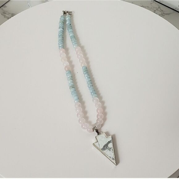 ARTISAN Beaded Arrowhead Pendant Necklace Modern Southwestern Jewelry - Picture 7 of 8